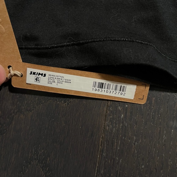 BNWT Skims Cotton Jersey Long Sleeve Black T-Shirt Size Large onyx top shirt - Picture 2 of 8